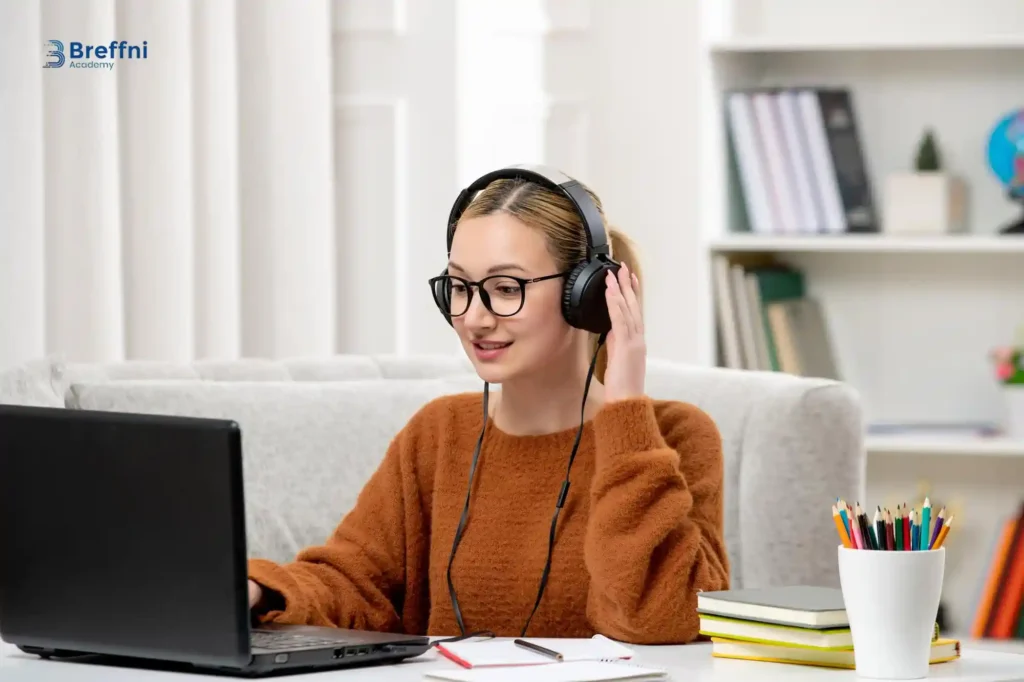 Accent Neutralization online training session with a student practicing pronunciation